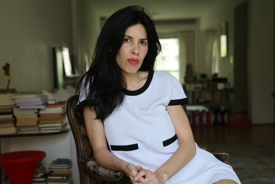 «El escritor no pertenece al mundo de las certezas»