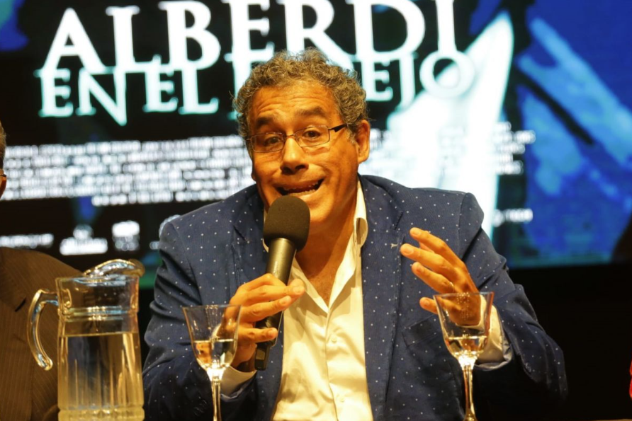 Fabián Soberón: “La ficción metaboliza el pasado para crear una lógica narrativa propia”